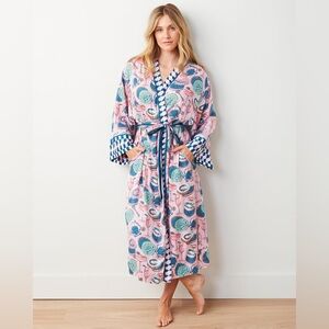 Printfresh caviar robe with tie!